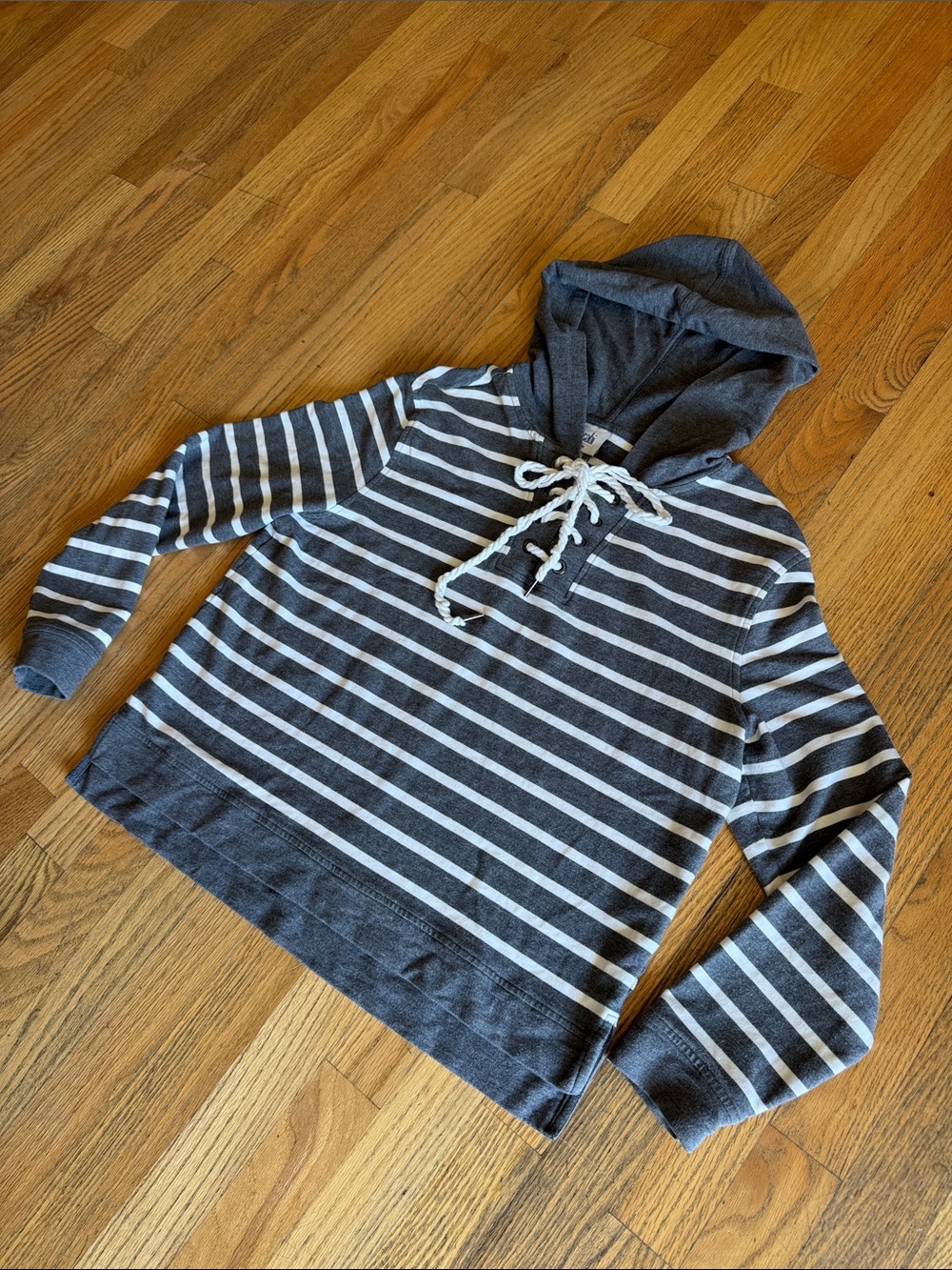 CAbi Charcoal Gray & White Striped Lace-Up Hoodie Medium - Picture 5 of 14
